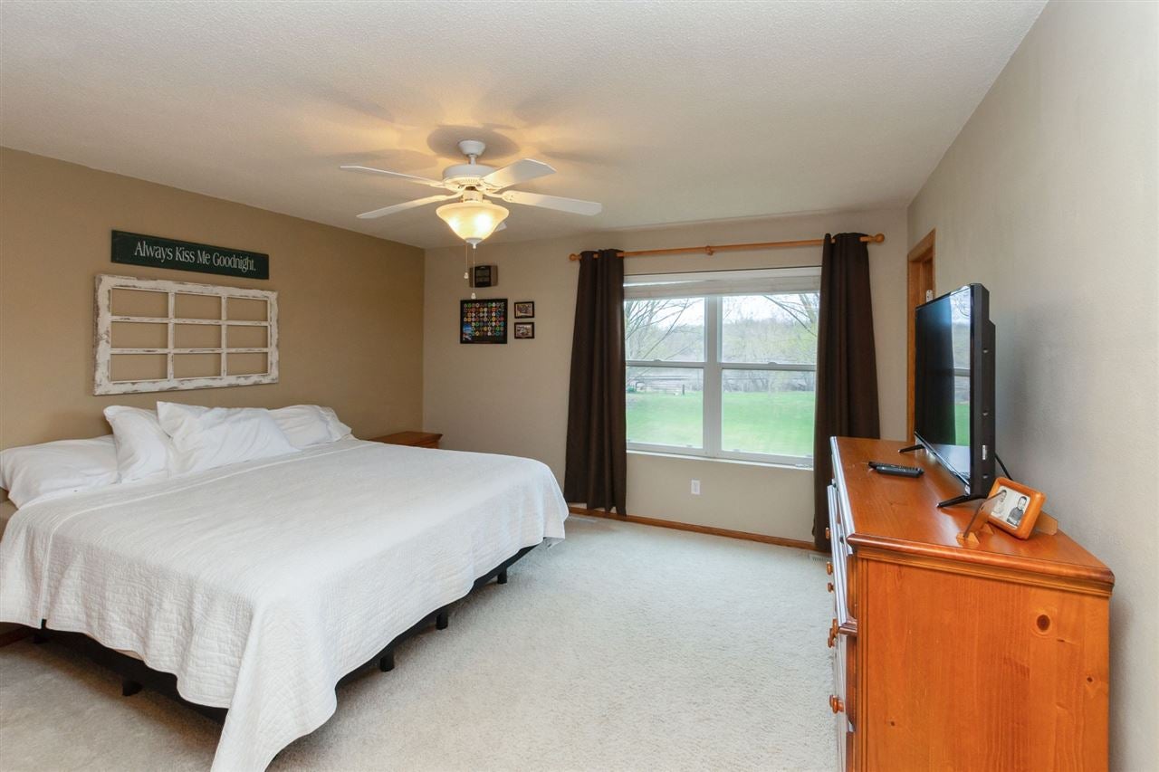 3607 Prairie Creek Road Southwest Cedar Rapids, IA 52404 - Photo 19 of 28 Gallery Image 19