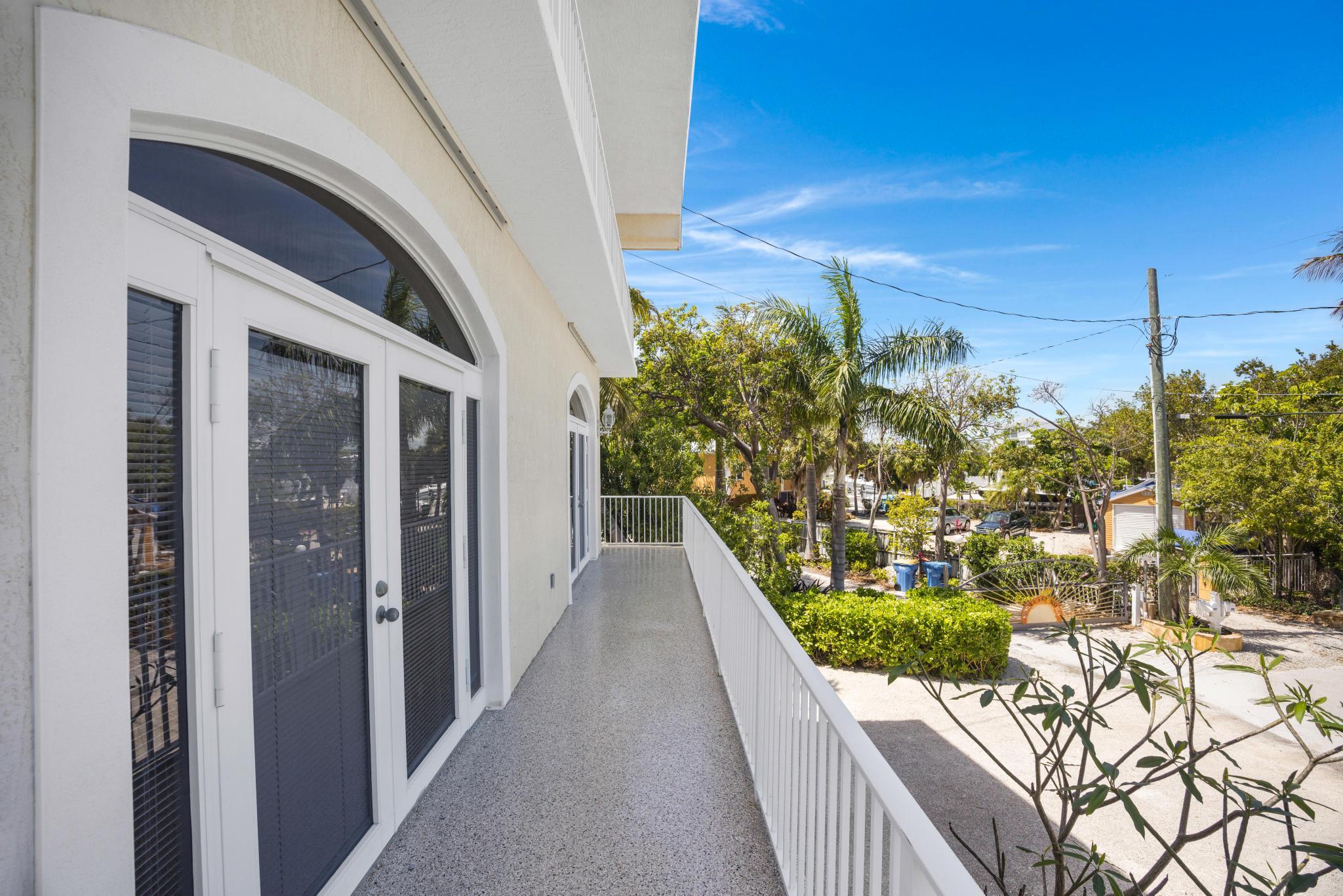 247 Apache Street Tavernier, FL 33070 - Photo 19 of 94 Main Level Front Deck
