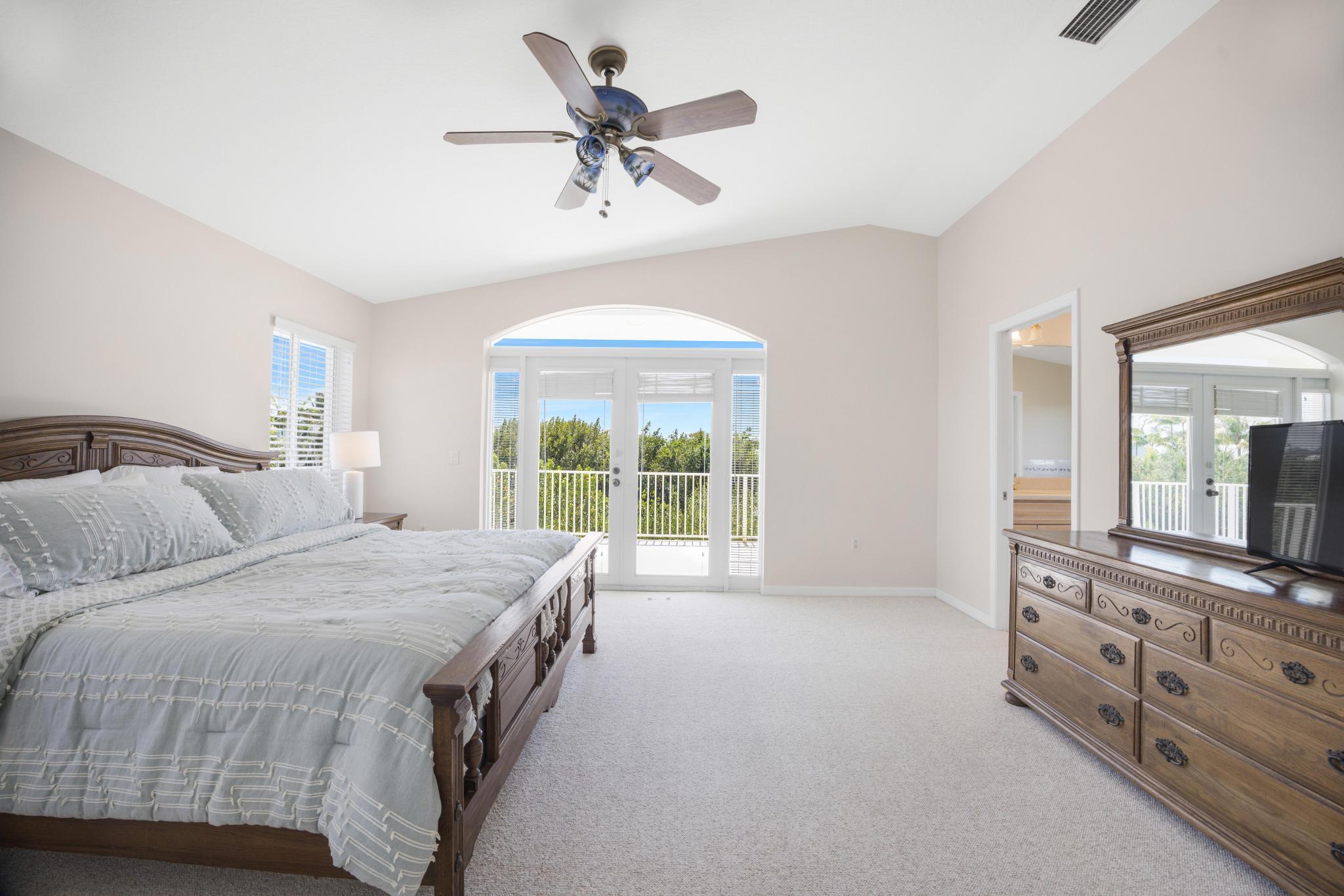 247 Apache Street Tavernier, FL 33070 - Photo 30 of 94 Primary Suite