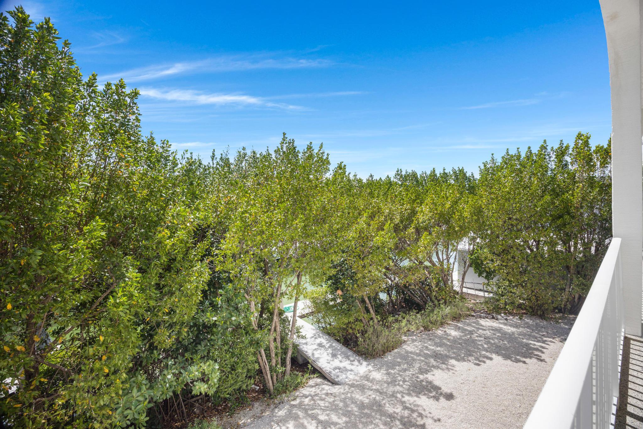 247 Apache Street Tavernier, FL 33070 - Photo 49 of 94 View from Primary Suite Deck