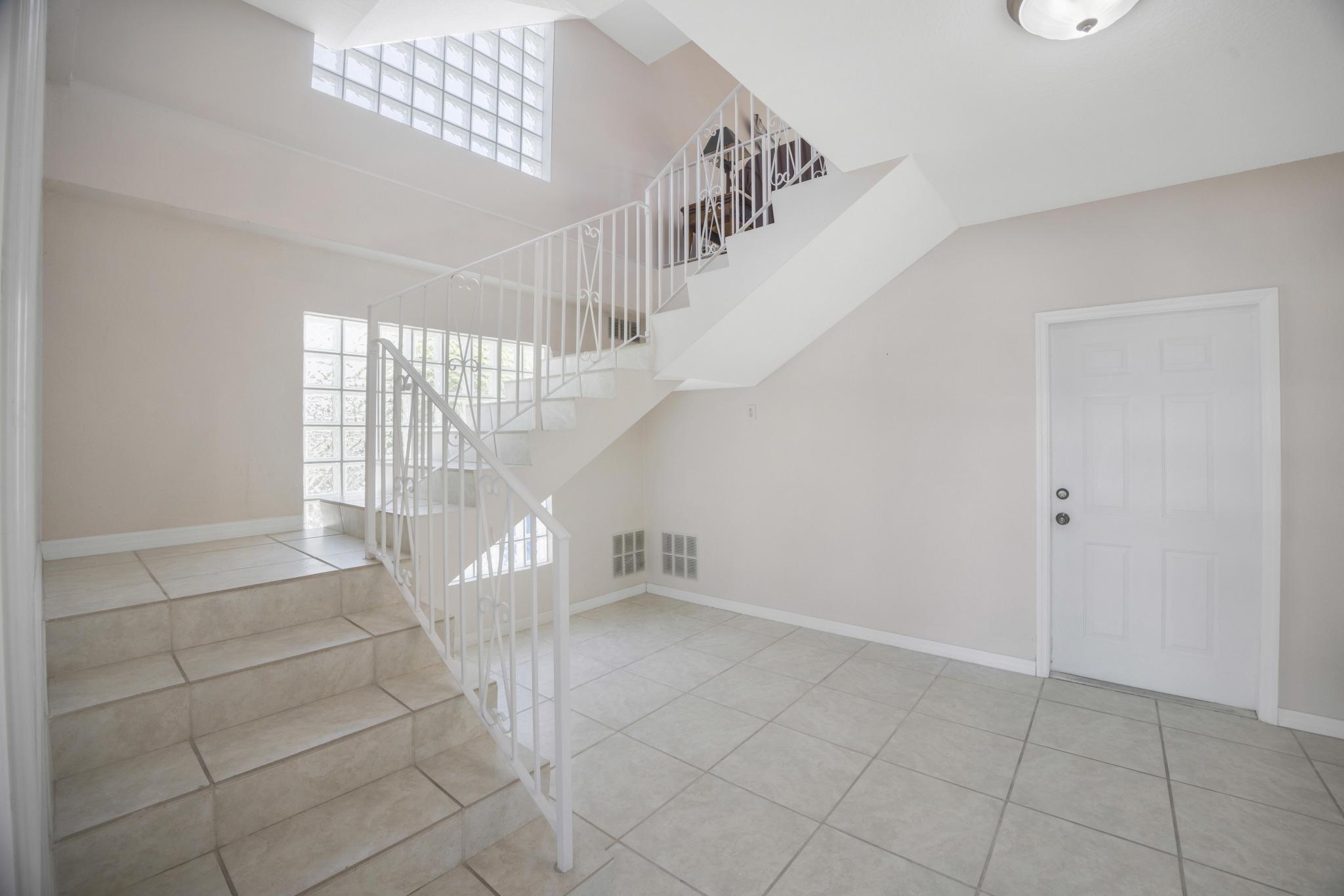 247 Apache Street Tavernier, FL 33070 - Photo 51 of 94 Lower Level Foyer