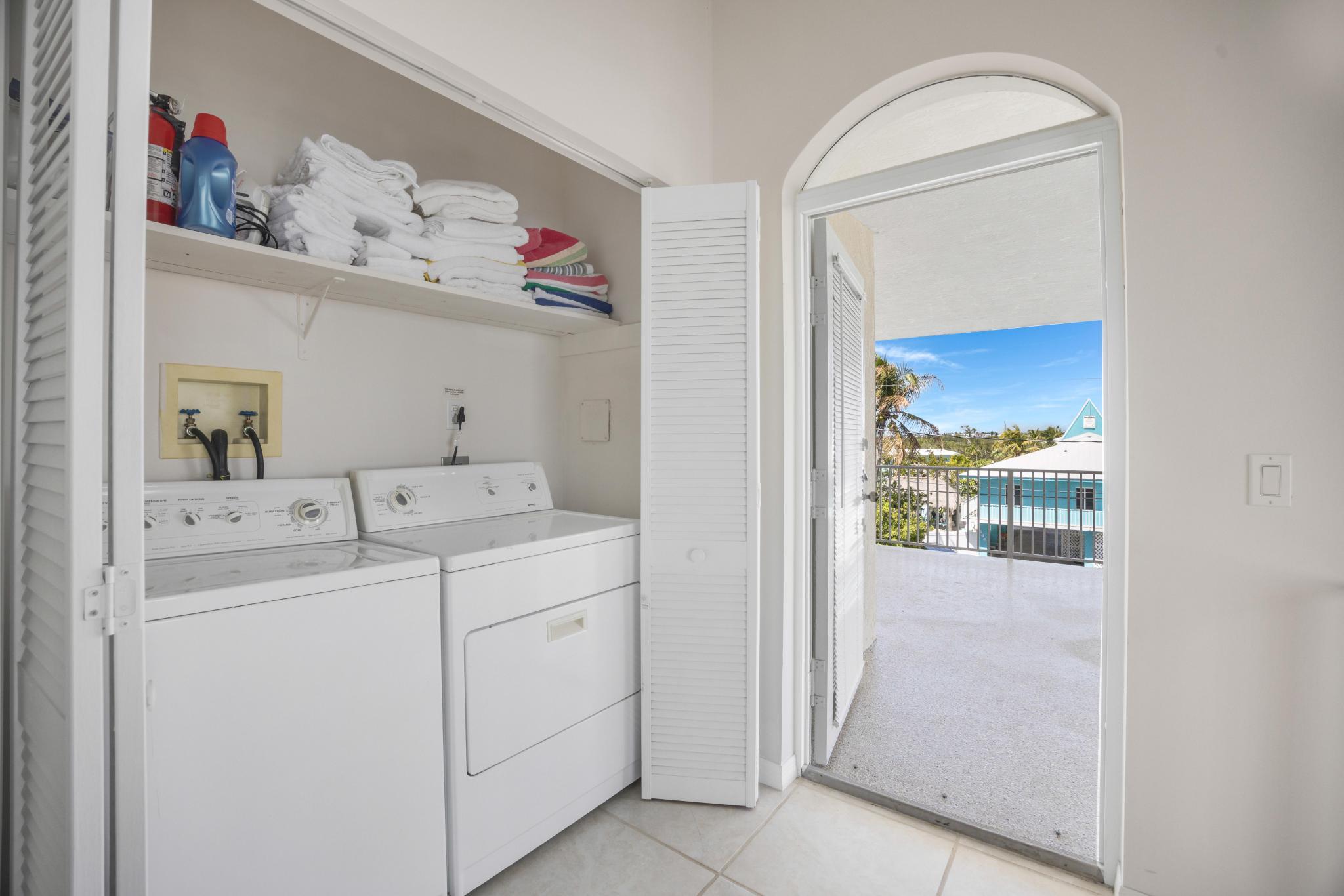 247 Apache Street Tavernier, FL 33070 - Photo 53 of 94 Upper Level Laundry Room