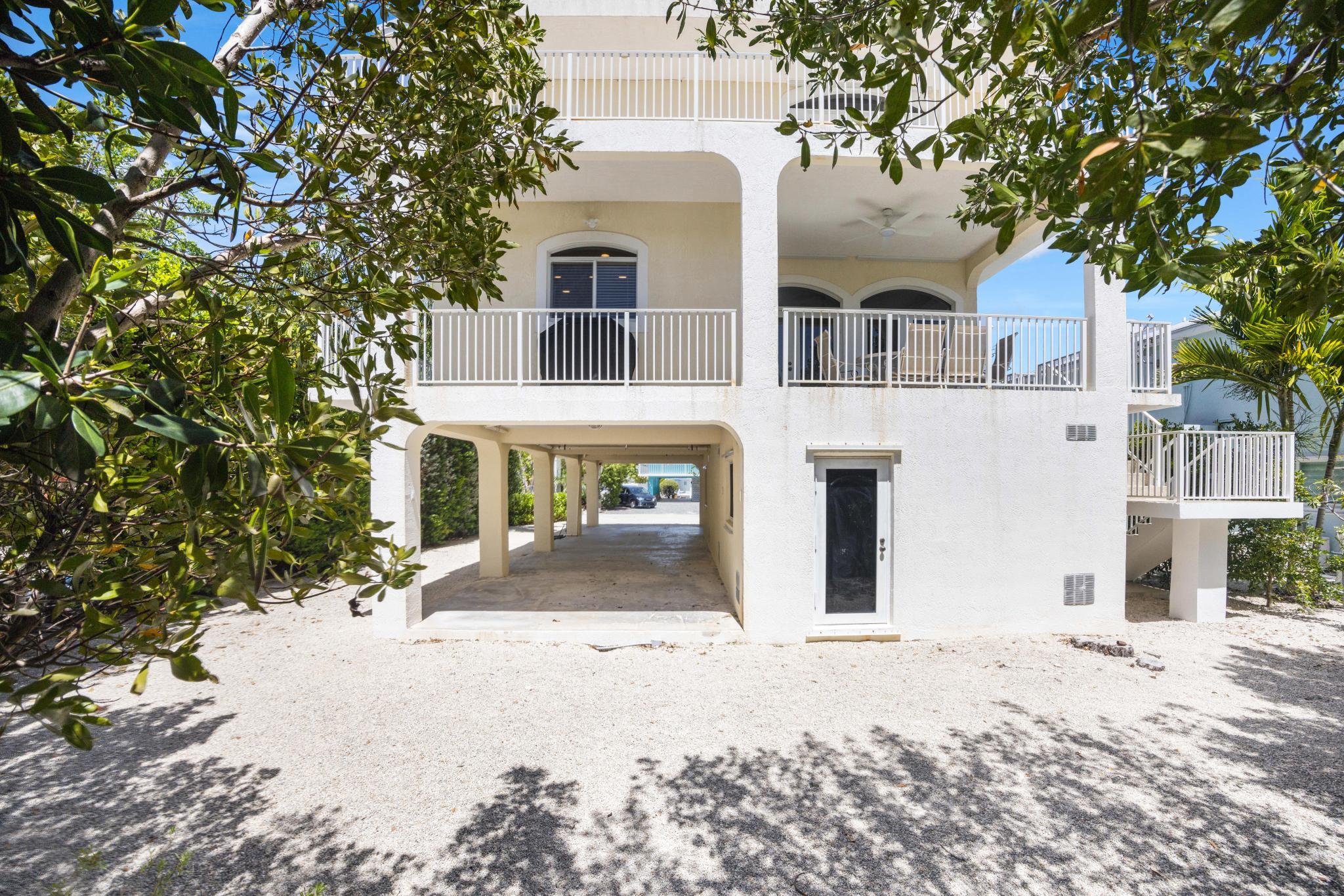 247 Apache Street Tavernier, FL 33070 - Photo 60 of 94 Backyard