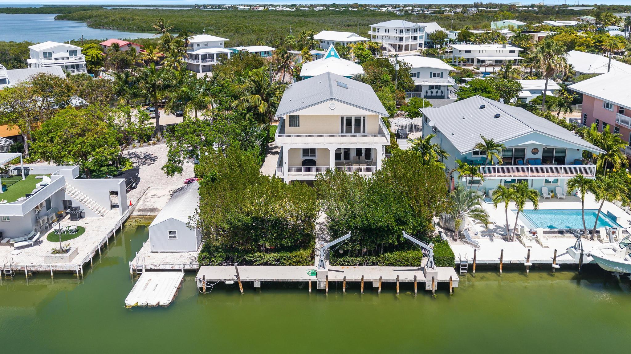 247 Apache Street Tavernier, FL 33070 - Photo 80 of 94 Canal Aerial View