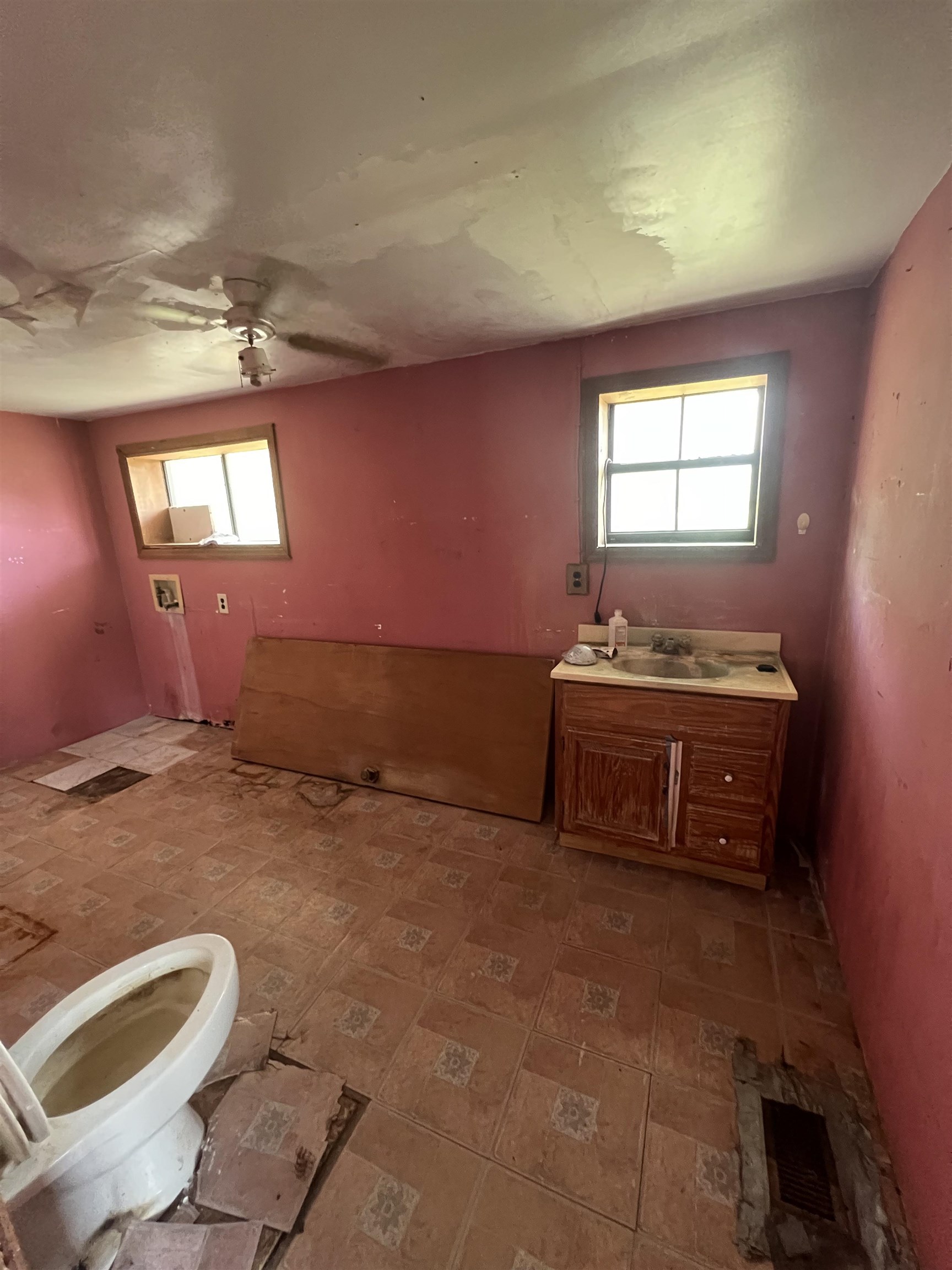 9680 Luther Beck Road Hastings, FL 32145 - Photo 16 of 24 a room with furniture and window