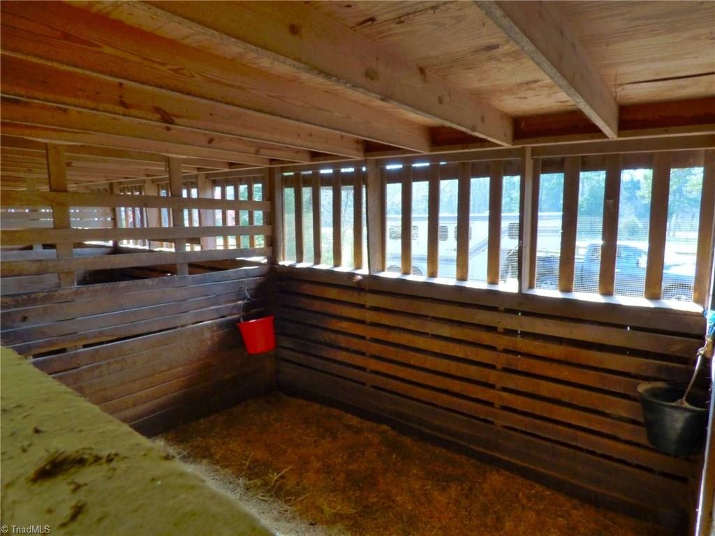 612 Mock Road High Point, NC 27265 - Photo 15 of 30