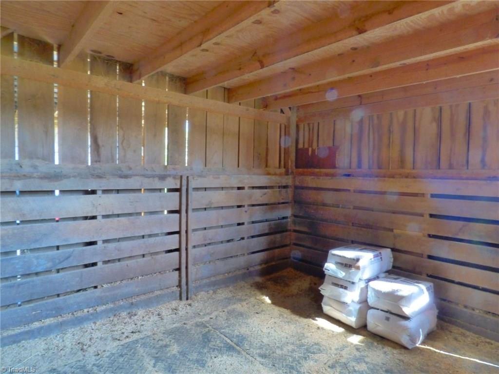 612 Mock Road High Point, NC 27265 - Photo 16 of 30