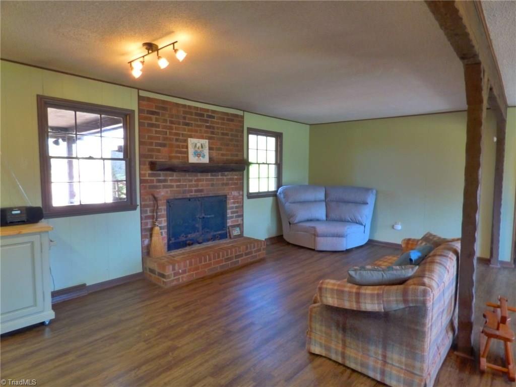 612 Mock Road High Point, NC 27265 - Photo 23 of 30