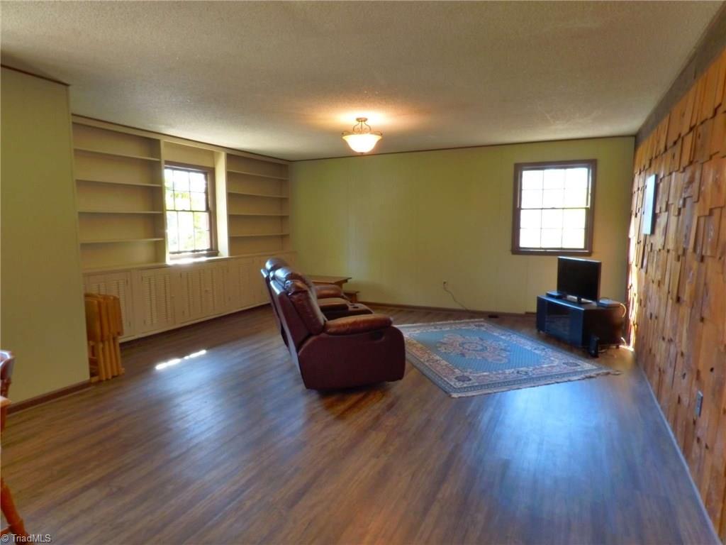 612 Mock Road High Point, NC 27265 - Photo 24 of 30