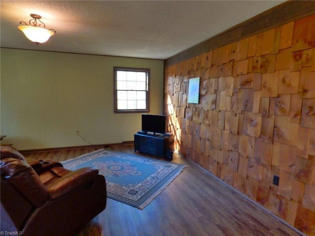 612 Mock Road High Point, NC 27265 - Photo 25 of 30