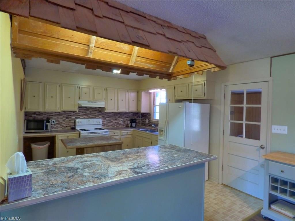 612 Mock Road High Point, NC 27265 - Photo 26 of 30