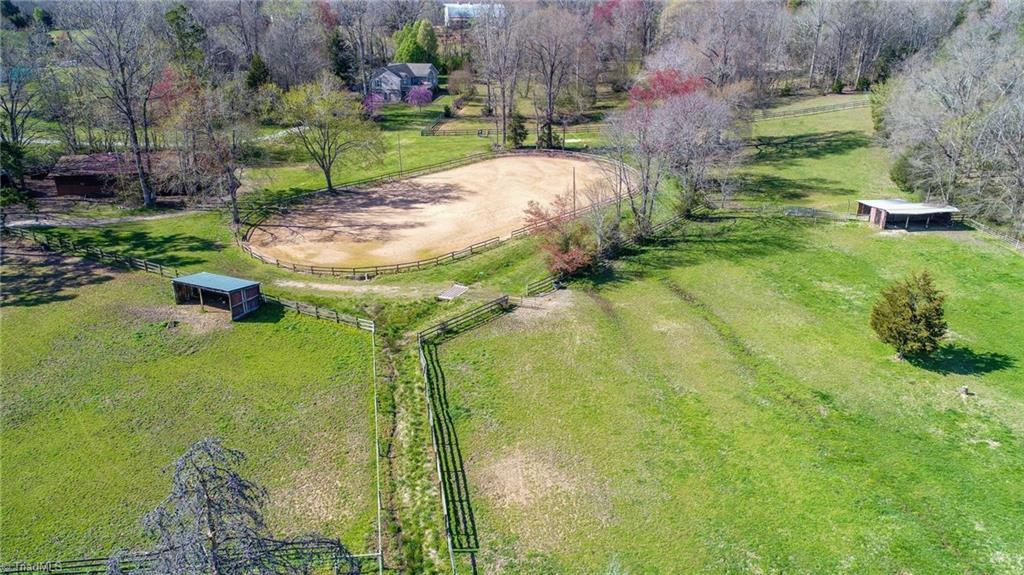 612 Mock Road High Point, NC 27265 - Photo 5 of 30