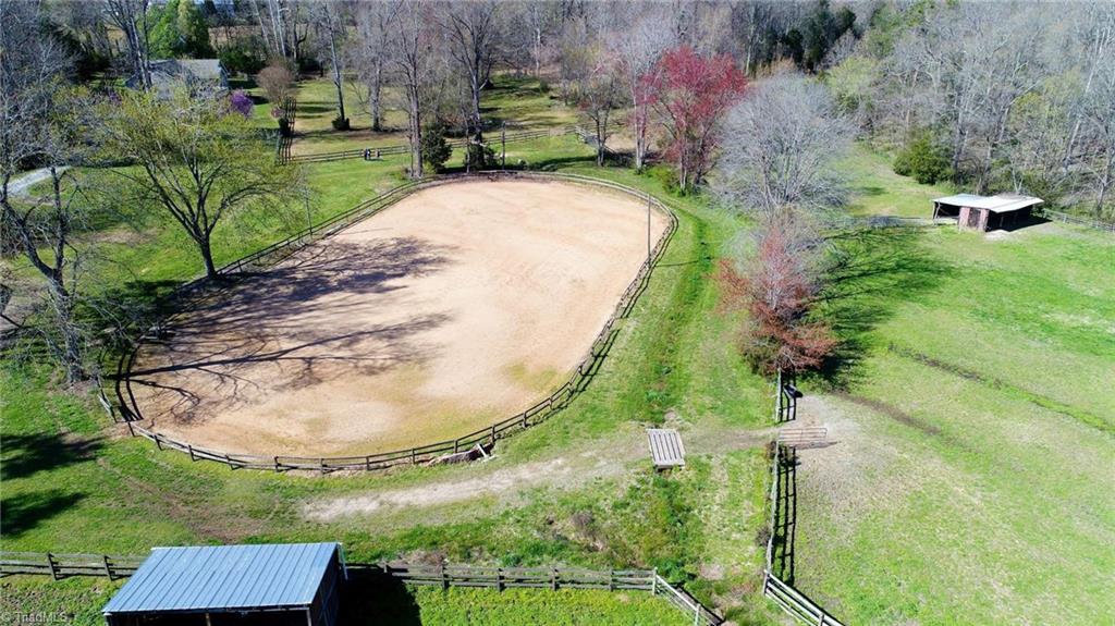 612 Mock Road High Point, NC 27265 - Photo 6 of 30