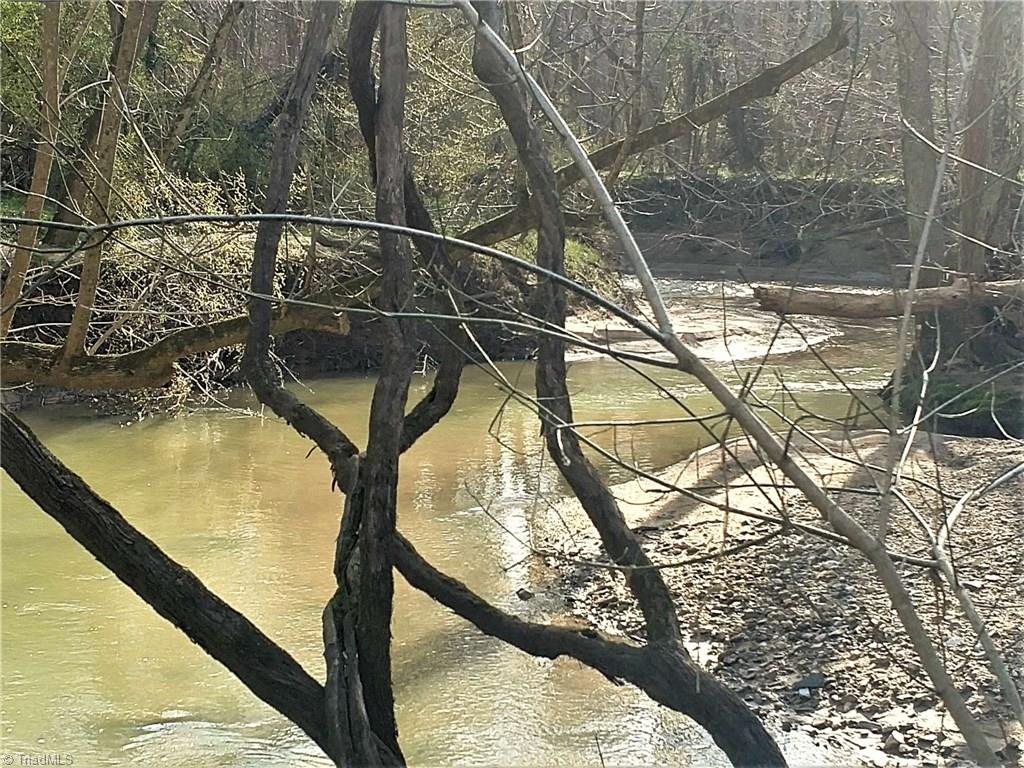 612 Mock Road High Point, NC 27265 - Photo 7 of 30