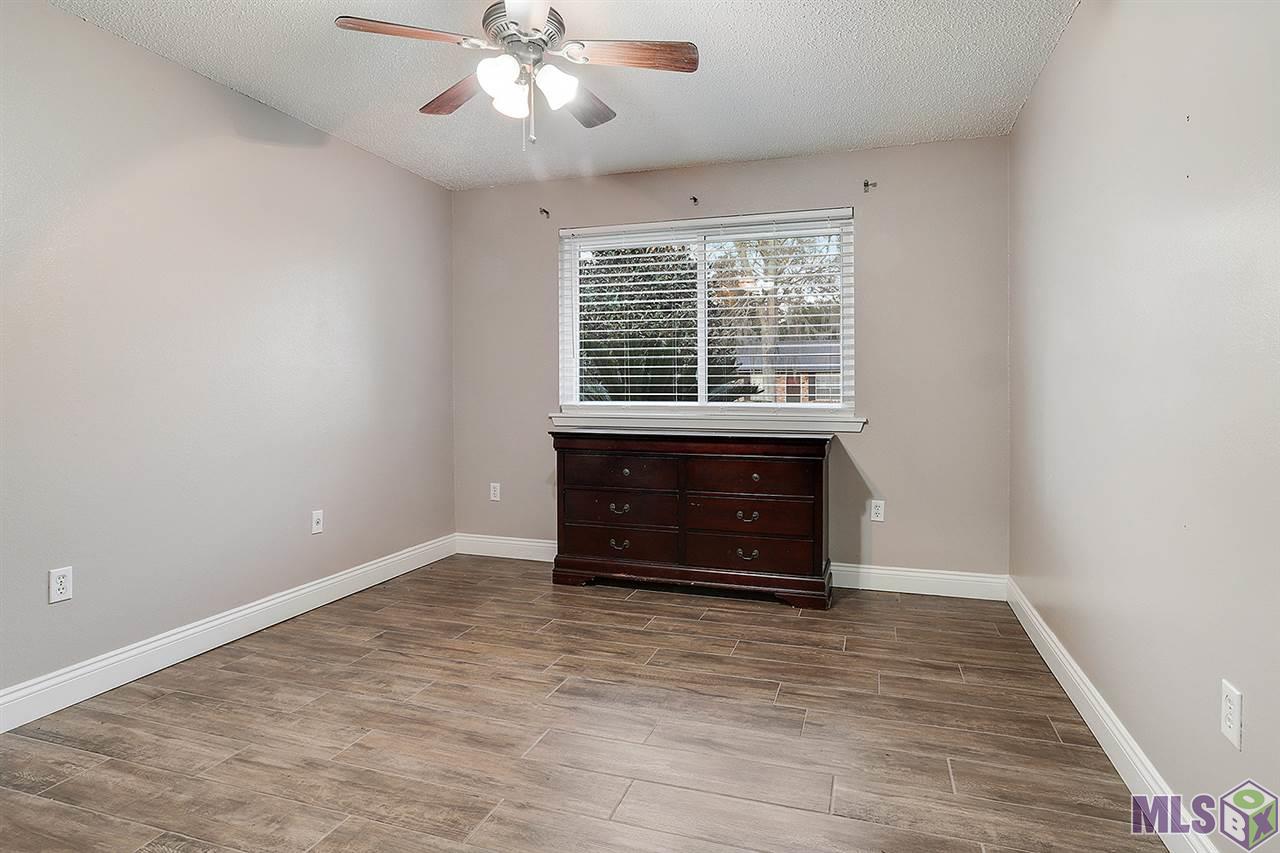 10056 Ridgely Drive Baton Rouge, LA 70809 - Photo 13 of 17