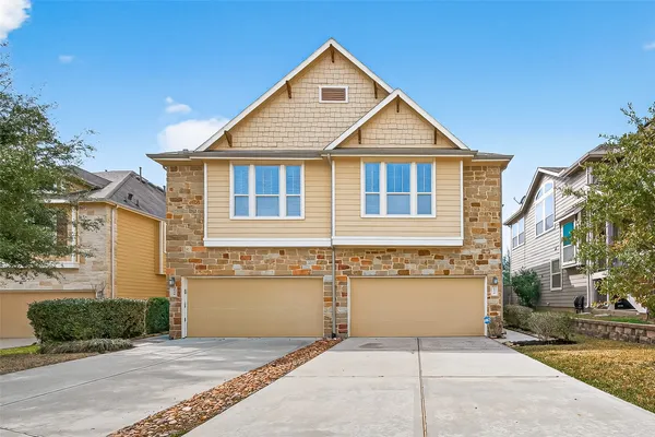$2,000 | 134 Mimosa Silk Court, Montgomery, TX 77316