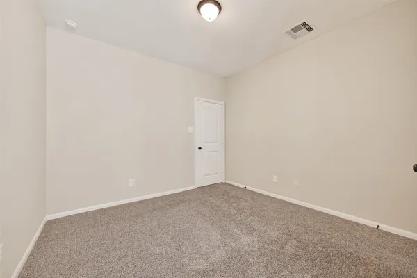 $2,000 | 134 Mimosa Silk Court, Montgomery, TX 77316