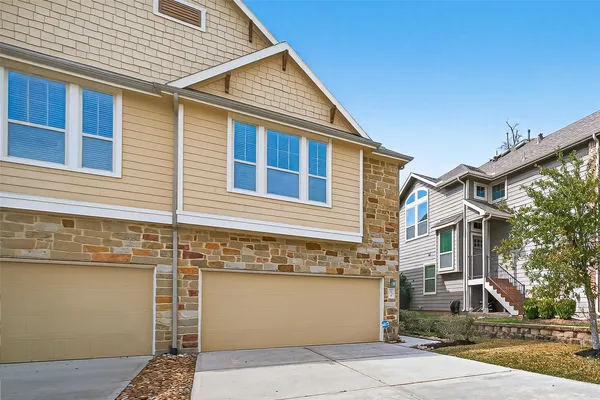 $2,000 | 134 Mimosa Silk Court, Montgomery, TX 77316