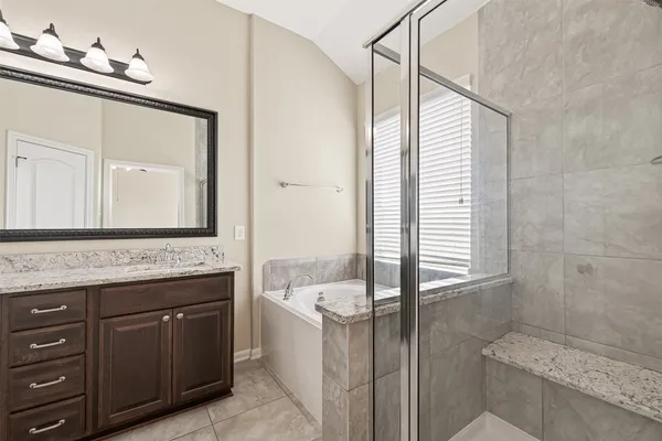 $2,000 | 134 Mimosa Silk Court, Montgomery, TX 77316