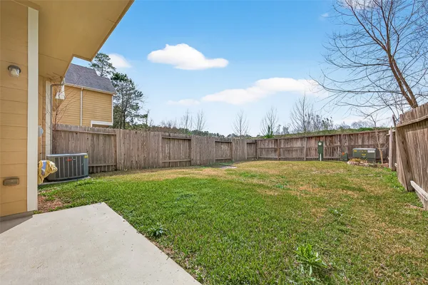 $2,000 | 134 Mimosa Silk Court, Montgomery, TX 77316