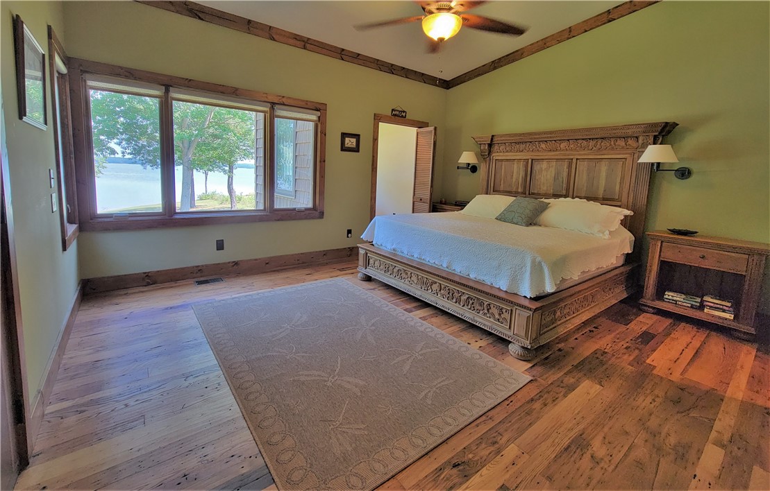 525 Broyles Point Road Townville, SC 29689 - Photo 29 of 48 Primary Bedroom