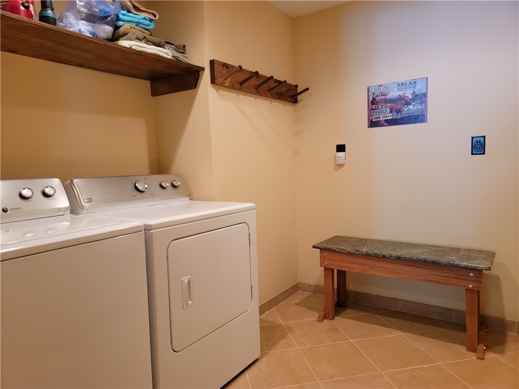 525 Broyles Point Road Townville, SC 29689 - Photo 36 of 48 Laundry Room