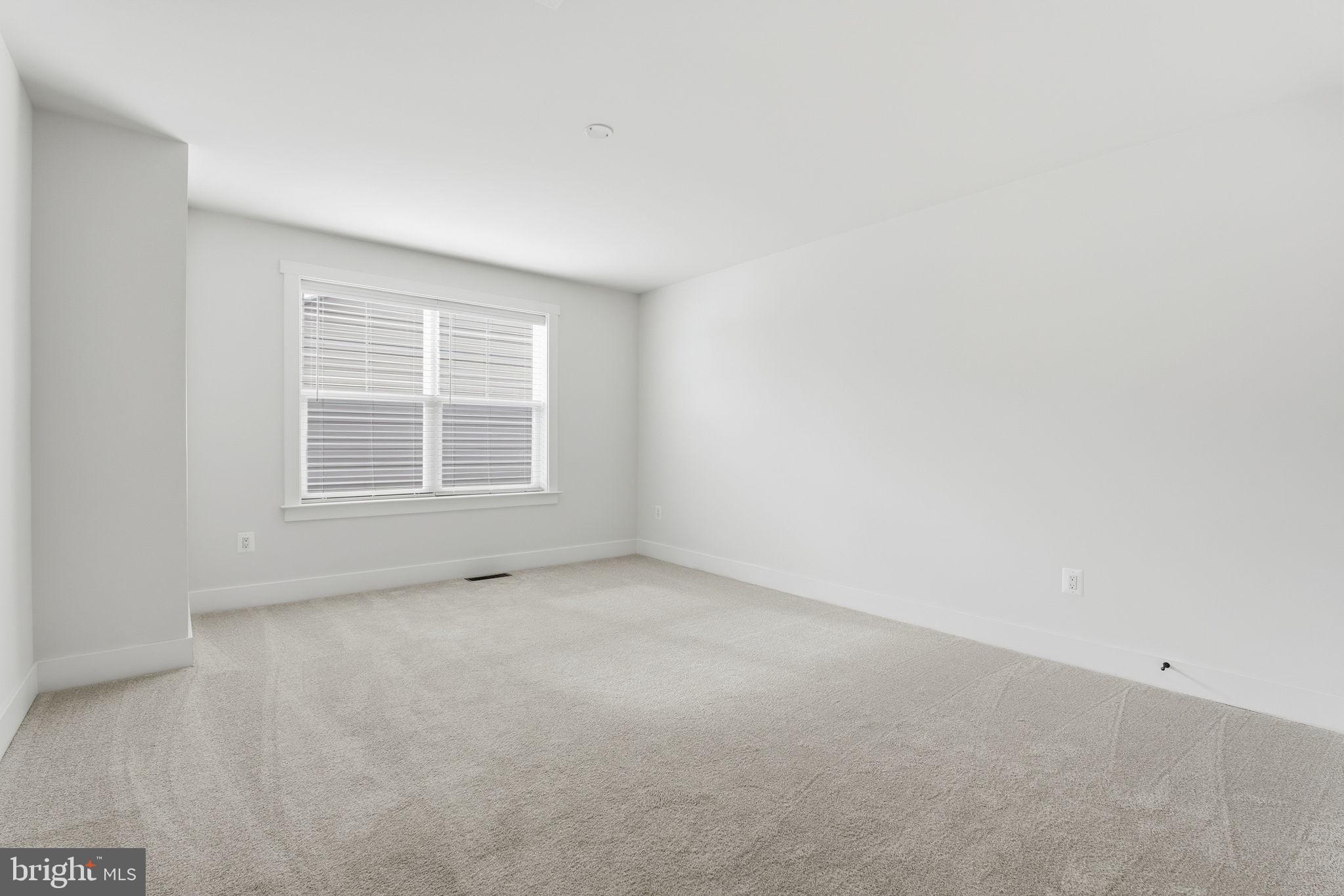 126 Bridge Valley Road Gettysburg, PA 17325 - Photo 26 of 36 an empty room with a window