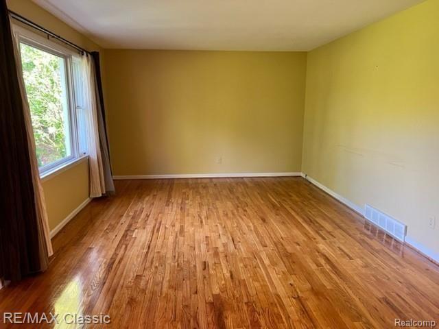 9140 Tower Road South Lyon, MI 48178 - Photo 20 of 59 IMG_0186.jpg