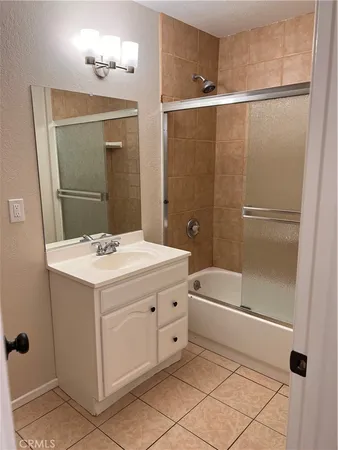 $575,000 | 3136 West Austin Way, Fresno, CA 93722