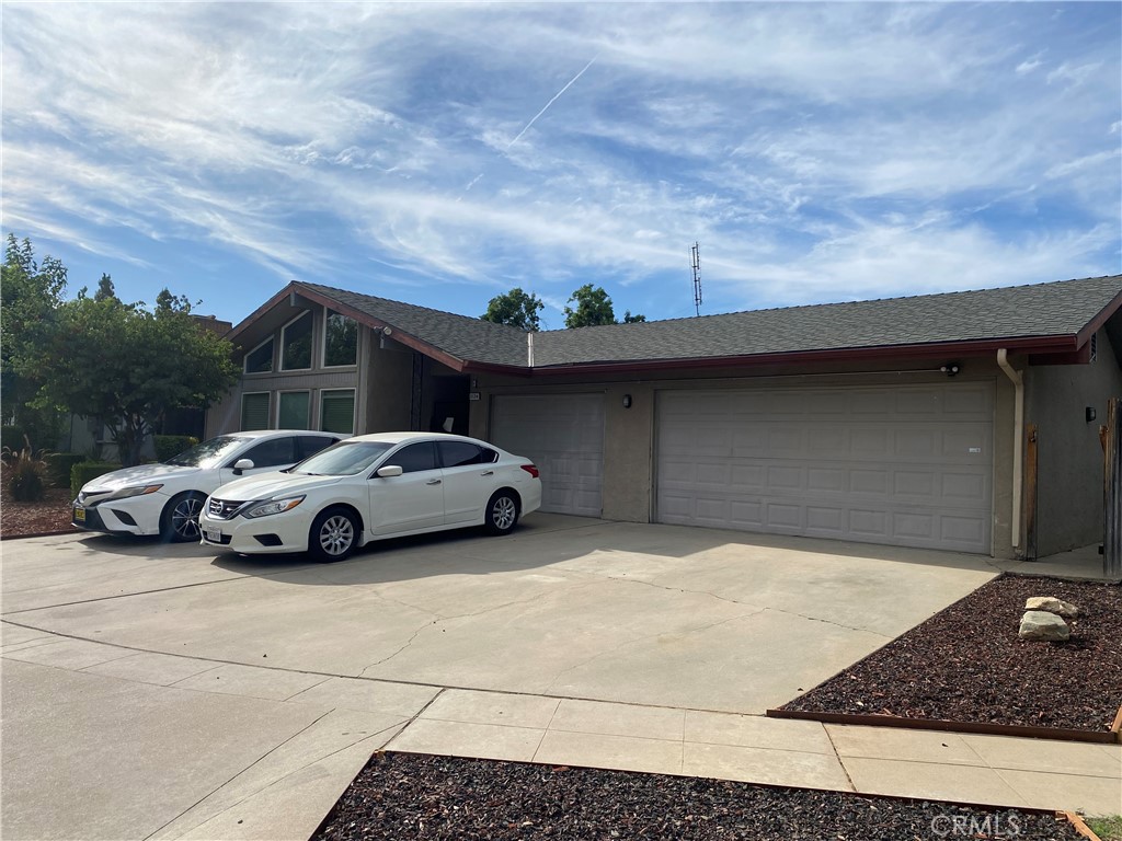 3136 West Austin Way Fresno, CA 93722 - Photo 2 of 49