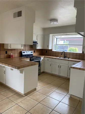 $575,000 | 3136 West Austin Way, Fresno, CA 93722