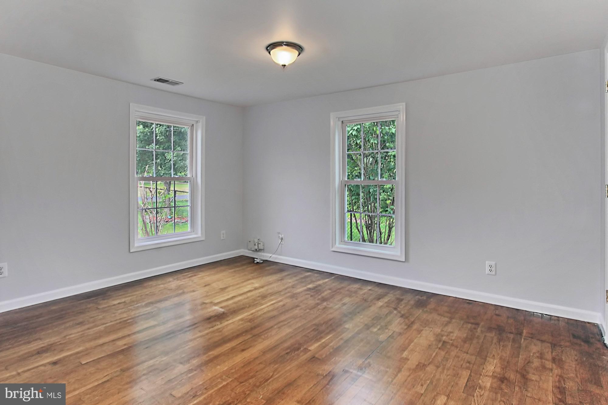 8108 Leland Road Manassas, VA 20111 - Photo 23 of 33 Master Bedroom