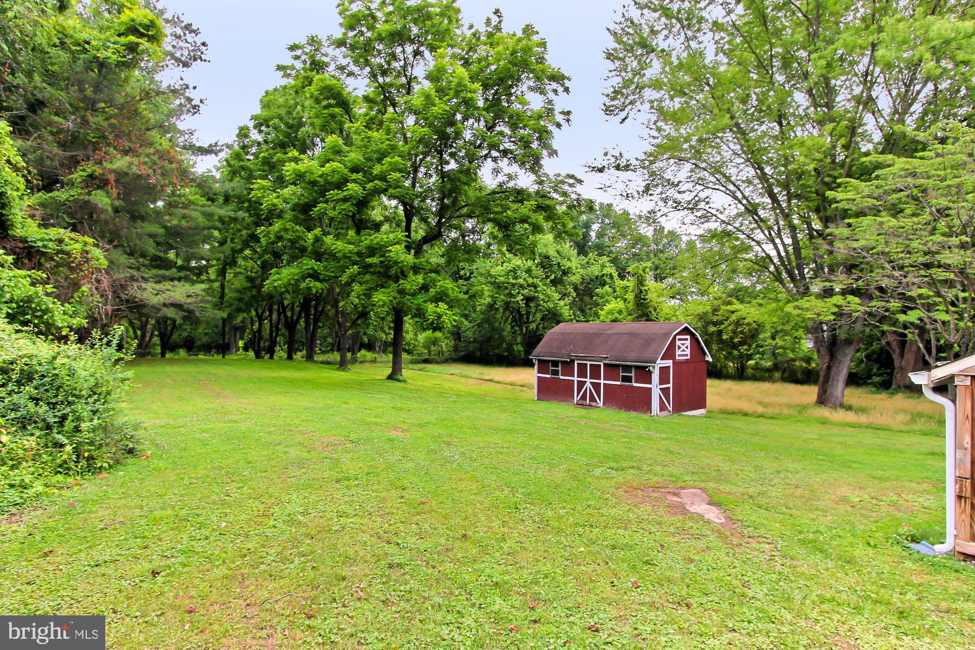 8108 Leland Road Manassas, VA 20111 - Photo 29 of 33 Rear Yard