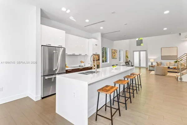$2,285,000 | 3052 Day Avenue, Unit 2, Miami, FL 33133