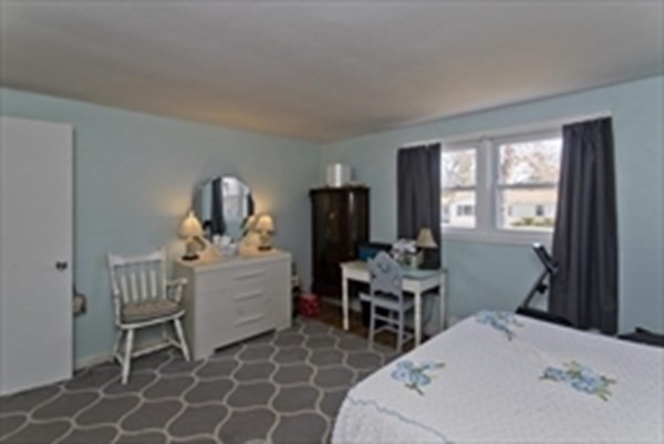 1671 South Branch Parkway Springfield, MA 01129 - Photo 13 of 16