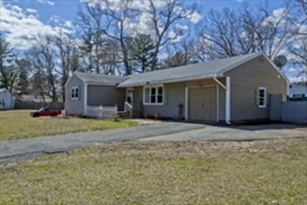 1671 South Branch Parkway Springfield, MA 01129 - Photo 2 of 16