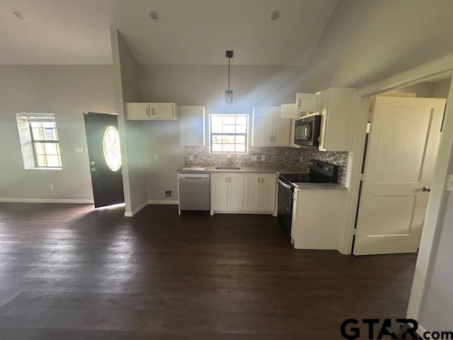 11510 Kitty Hawk Frankston, TX 75763 - Photo 14 of 26 a kitchen with stainless steel appliances a refrigerator a sink a stove a microwave a counter top space and cabinets