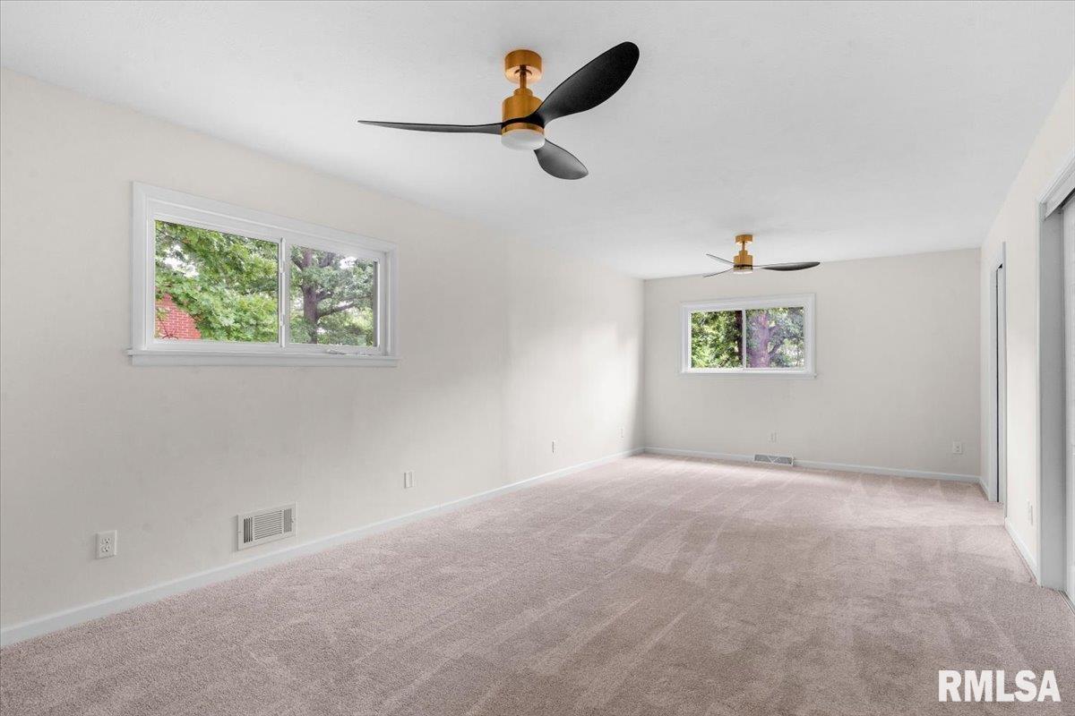 66 West Hazel Dell Lane Springfield, IL 62703 - Photo 15 of 39