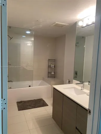$5,900 | 460 Northeast 28th Street, Unit 2807, Miami, FL 33137
