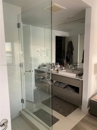 $5,900 | 460 Northeast 28th Street, Unit 2807, Miami, FL 33137