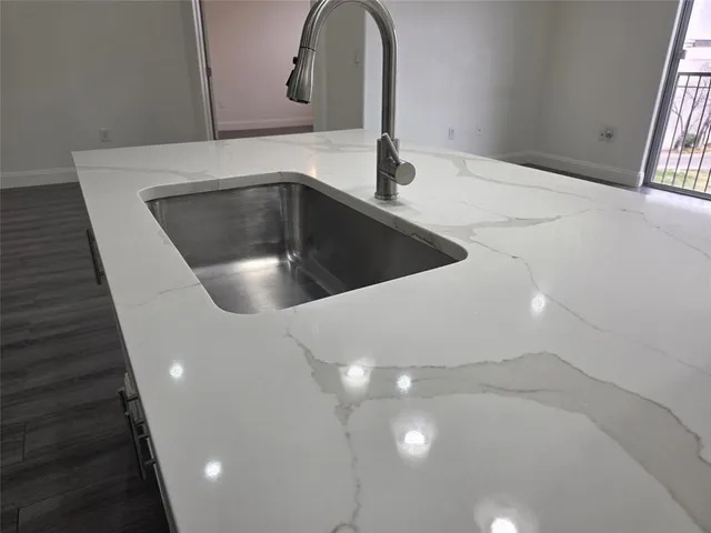 a close view of sink and tap
