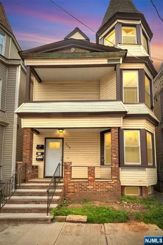 $650,000 | 160 South 11th Street, Newark, NJ 07107