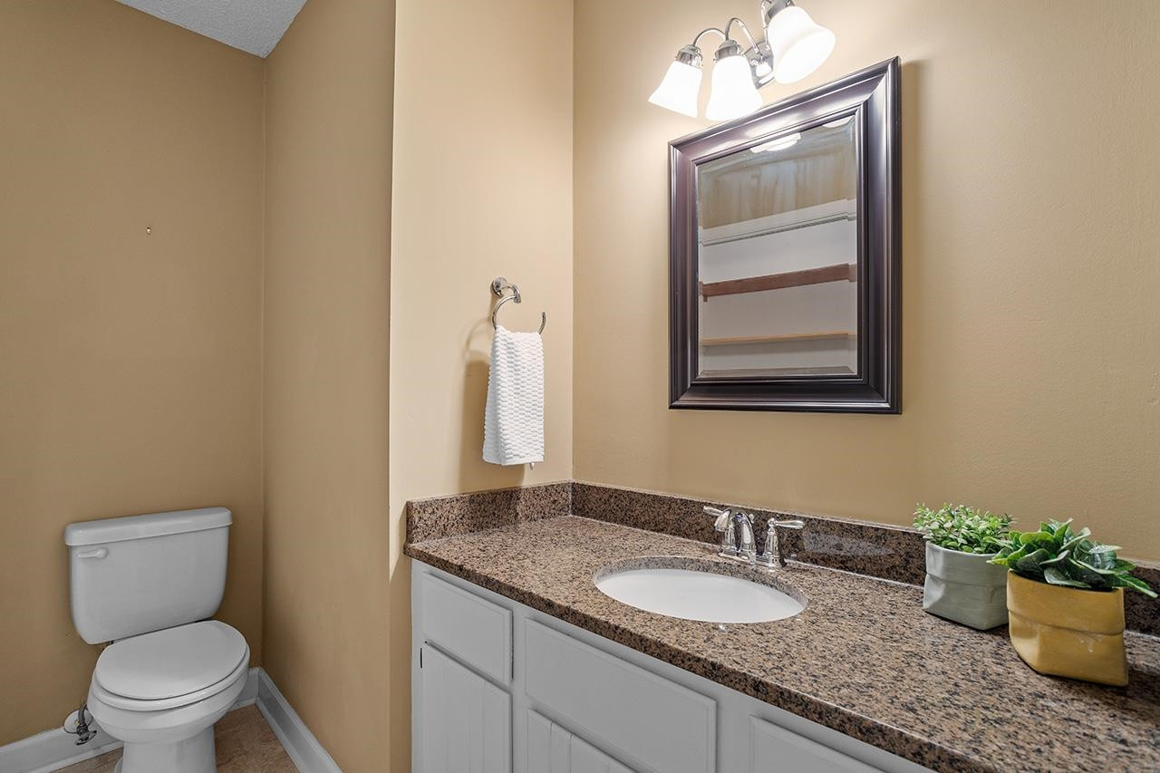 4341 Sunscape Lane Raleigh, NC 27613 - Photo 16 of 32 Powder Room