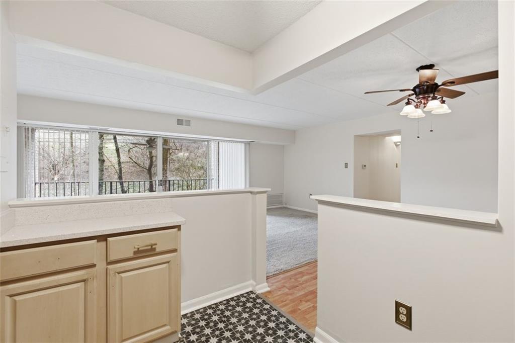 2160 Greentree Road, Unit 405W Pittsburgh, PA 15220 - Photo 17 of 32