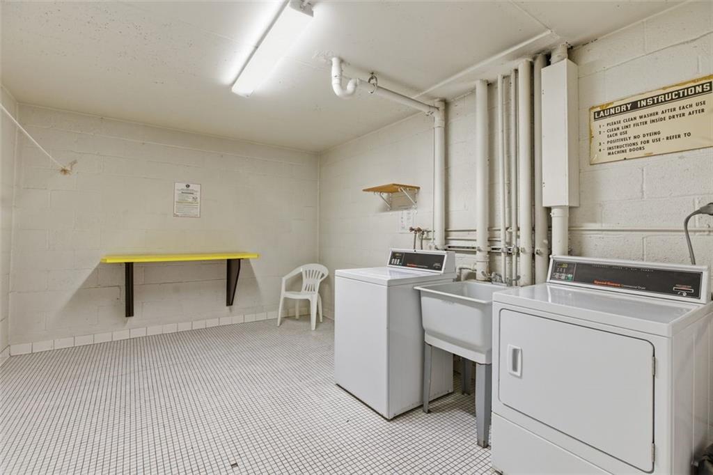 2160 Greentree Road, Unit 405W Pittsburgh, PA 15220 - Photo 27 of 32