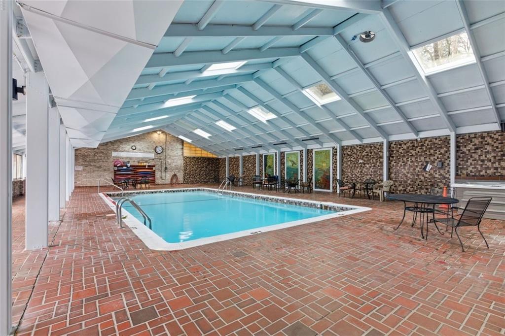 2160 Greentree Road, Unit 405W Pittsburgh, PA 15220 - Photo 28 of 32