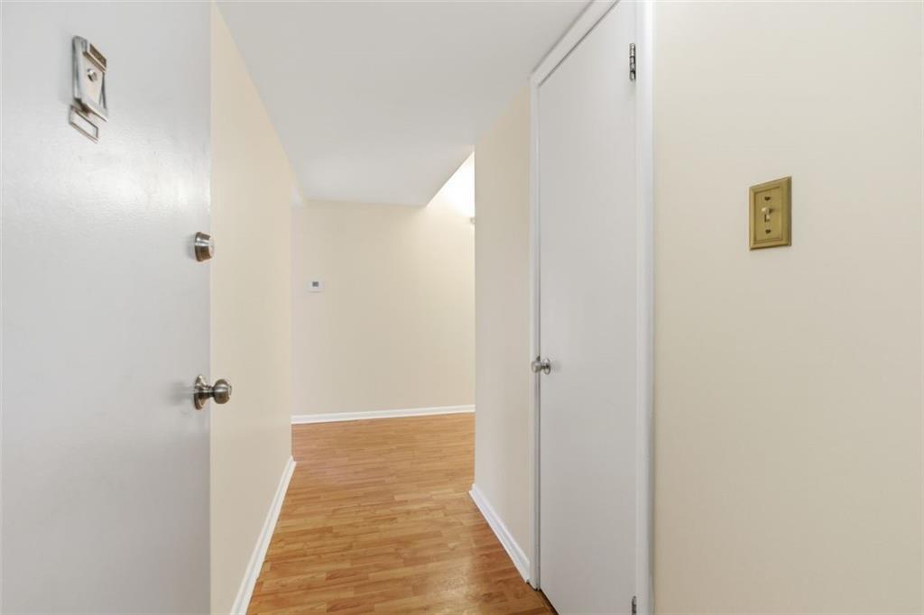 2160 Greentree Road, Unit 405W Pittsburgh, PA 15220 - Photo 6 of 32