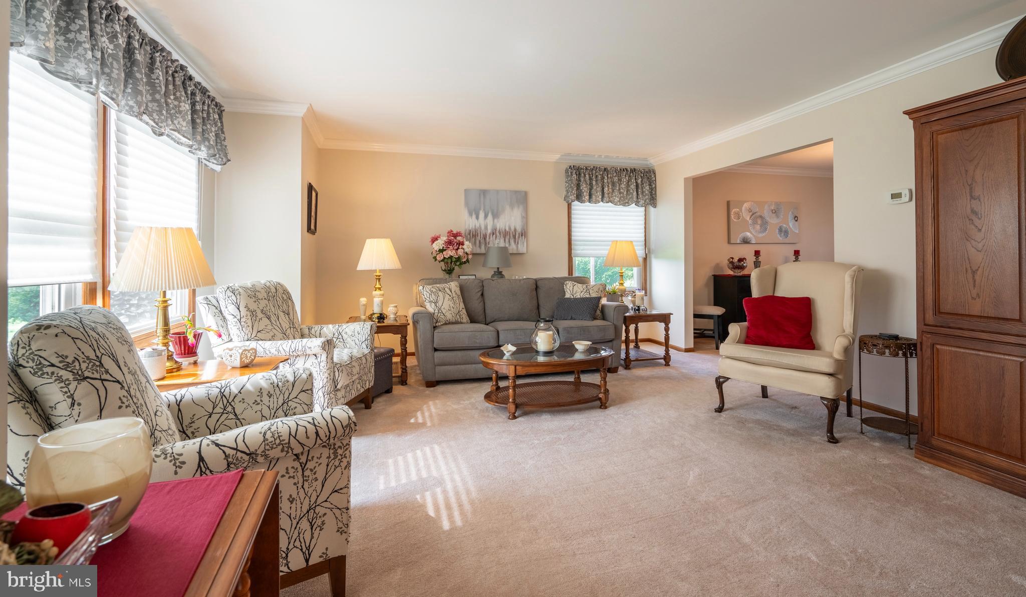 1029 Hosensack Road Palm, PA 18070 - Photo 7 of 46 Living Room