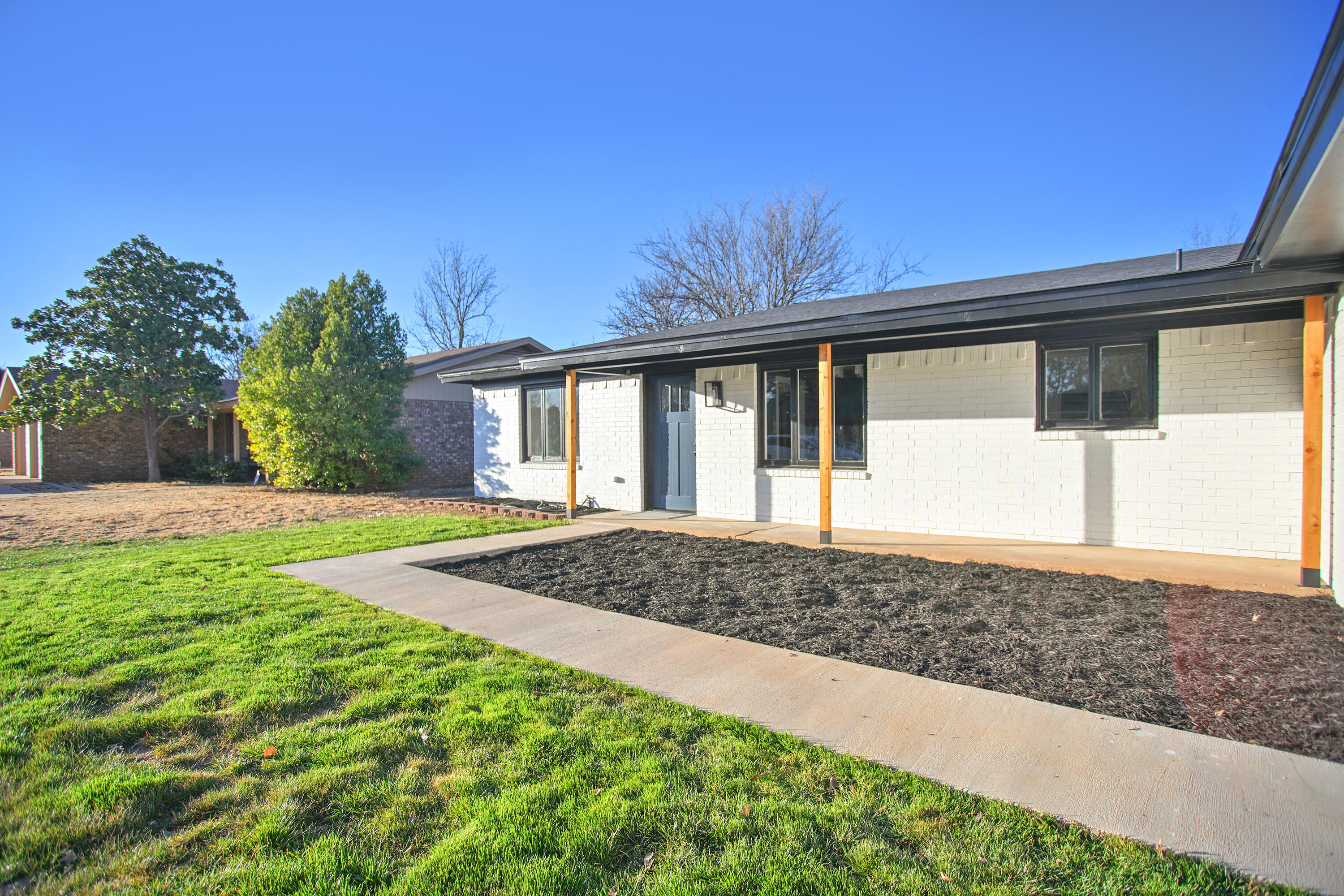 2620 75th Street Lubbock, TX 79423 - Photo 3 of 50 DSC_3412