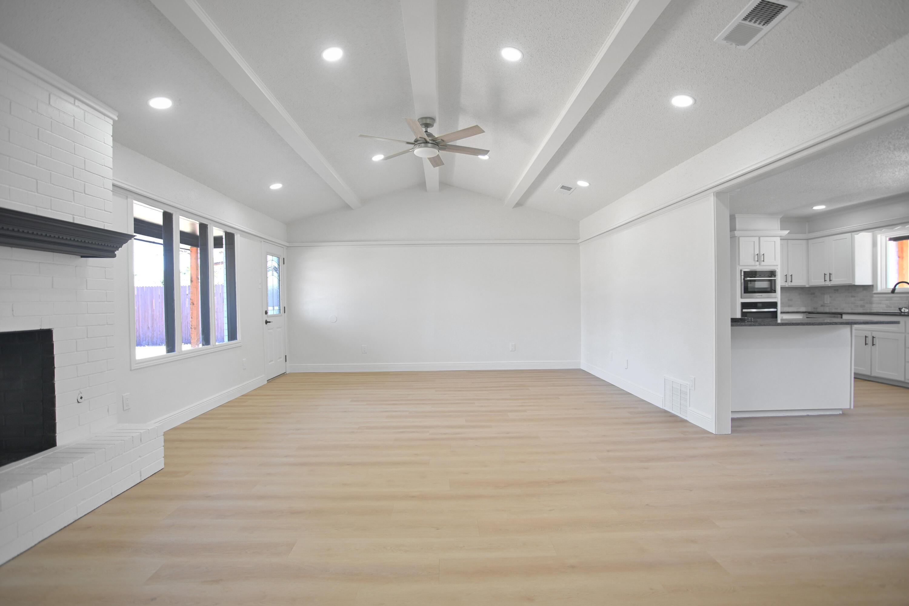 2620 75th Street Lubbock, TX 79423 - Photo 8 of 50 DSC_3335